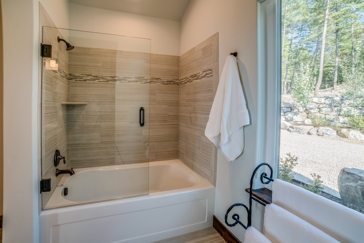 Shower & Tub Repair in Florida City